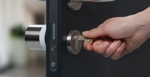NUKI 221145 SMART LOCK ULTRA Chytrý zámek, Wi-Fi, Matter, včetně univerzální vložky v balení, černý/bílý NUKI 221145 SMART LOCK ULTRA Chytrý zámek, Wi-Fi, Matter, včetně univerzální vložky v balení, černý/bílý